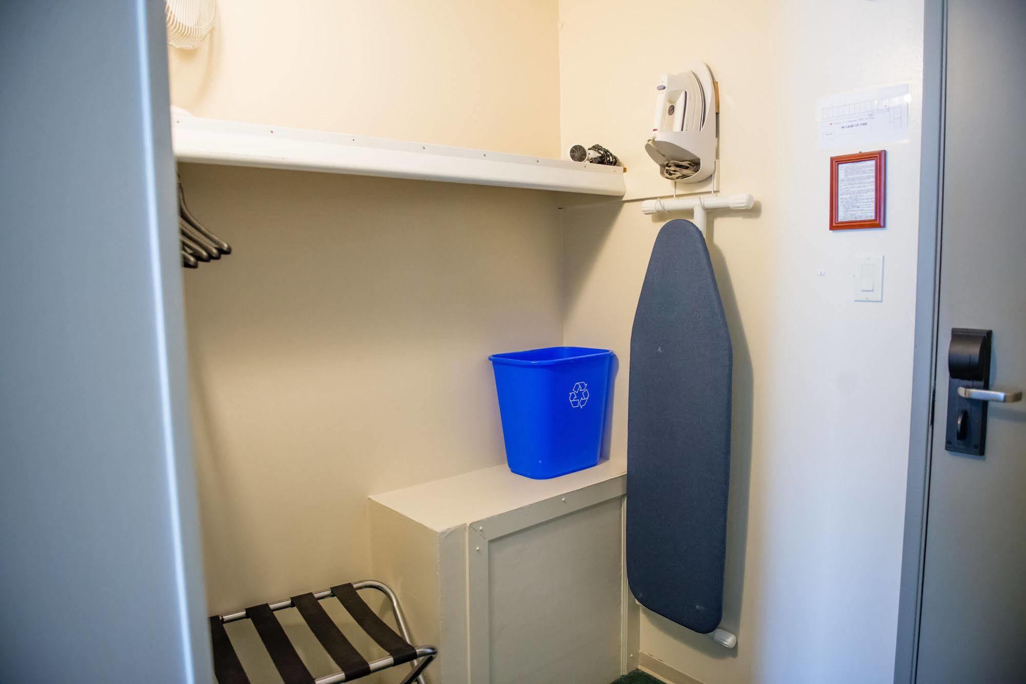 Driftwood Inn Sechelt Εξωτερικό φωτογραφία