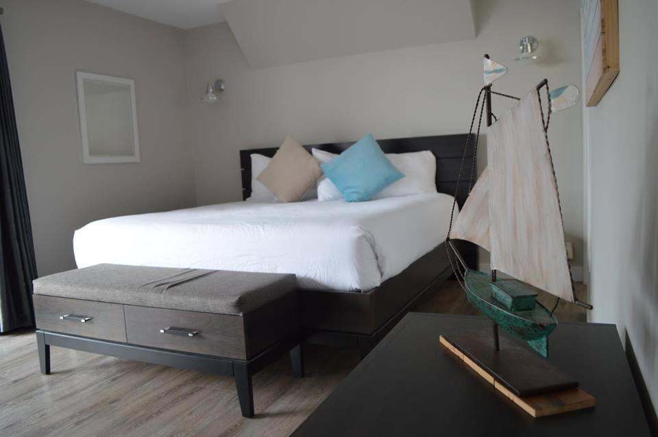 Driftwood Inn Sechelt Εξωτερικό φωτογραφία